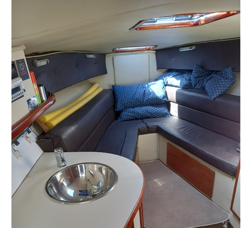 Crucero 31 Pies Motor Volvo Camarote Baño Cocina