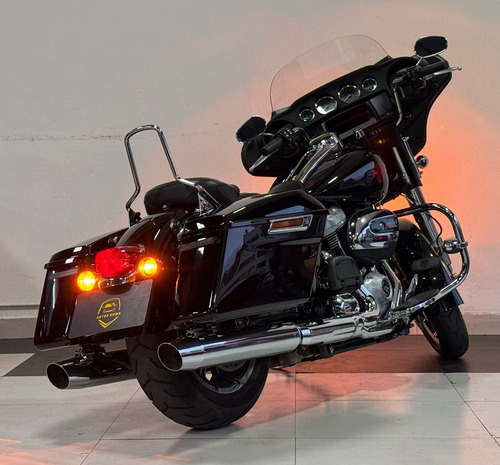 Excelente Harley Davidson Electra Glide 2019
