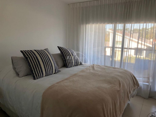Imagen 9 de 19 de Muy Lindo Apto, 1 Dormitorio Y Medio