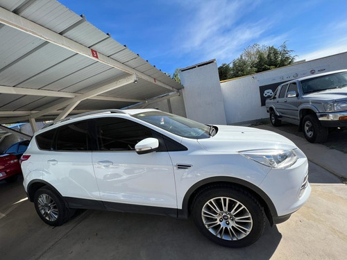 Imagen 4 de 11 de Ford 2013 Kuga 1.6 T 4x2 Sel L/14