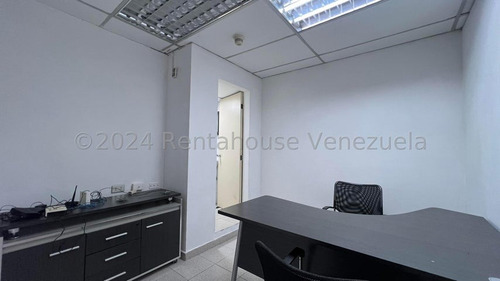 Oficina En Venta Los Chaguaramos 24-23724