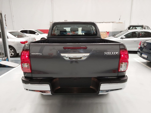 Toyota Hilux 4x2 Sr 2.4 Tdi 150cv 6m/t