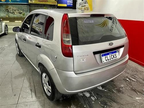 Imagem 6 de 7 de Ford Fiesta Hatch 1.0 Gasolina Manual