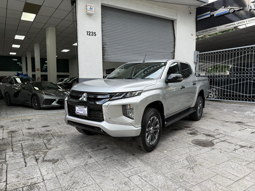 Mitsubishi L200 2.4 Cd Gls 4X4 At