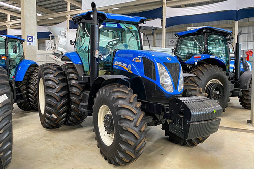 Trator Agrícola New Holland T7.205 Pneu Dual