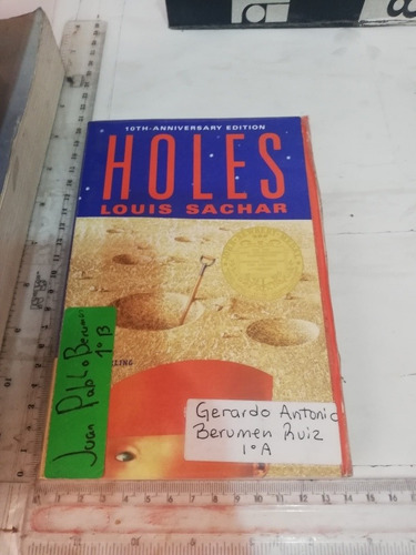 Holes Louis Sachar Random House Children's Books