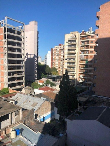 Imagen 4 de 14 de Departamento En Venta En Lanus Oeste