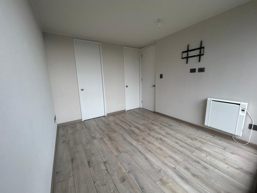 Arriendo Depto. Nuevo De 2d2b Semi Amoblado En Recoleta Metr