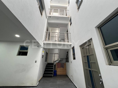Renta De Local En Av 5 Mz 26 Lt 90 No. 92, Col Modelo, Nezahualcóyotl.