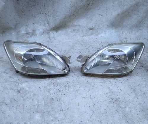 Faros Delanteros Para Yaris Belta