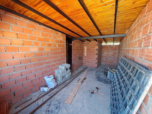 Casa Urbanizacion La Arboleda, Con Anexo Independiente En Obra Gris, Porlamar, Isla De Margarita, Nueva Esparta