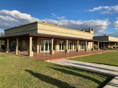 Hermoso Lote En Barrio En Etapa I De Comercialización, Con Inmejorable Ubicación , En Zona Rural Y D