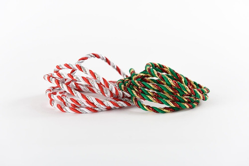 Imagen 2 de 2 de Cordón Navideño Trinidad Lurex Cordón De Oro 4mm X 10 Mts