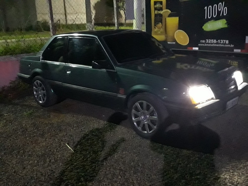 Imagem 6 de 9 de Chevrolet Monza Sedan 1.8