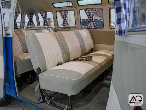 Volkswagen Kombi Corujinha Restaurada 1974