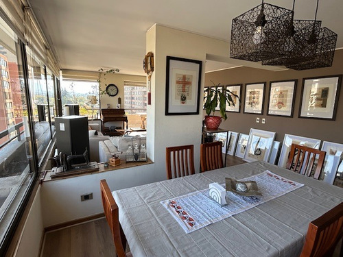 Departamento Ubicado En Av. Cristóbal Colon
