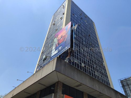 Espacios Acordes Con La Actividad Comercial, Circuito Cerrado De Seguridad, Aire Acondicionado Central