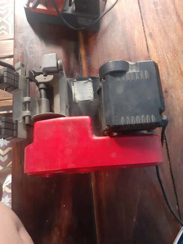 Imagen 2 de 4 de Máquina Duplicadora O Copiadora De Llaves Marca Ilco