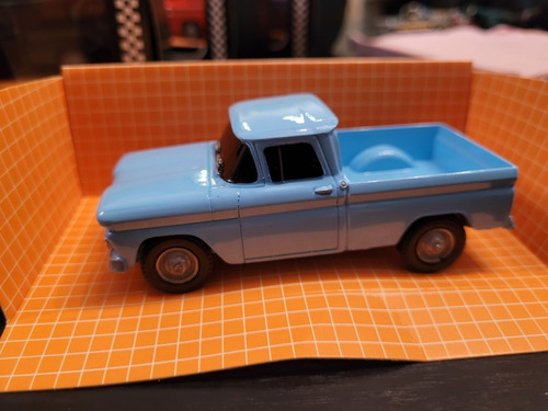 Chevrolet C10 1961 Apache Celeste Divino 1/43 Nuevo