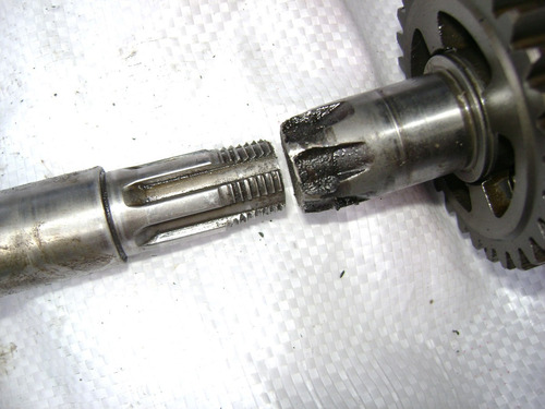 Imagen 2 de 3 de Caja De Moto Suzuki Ts125x F105