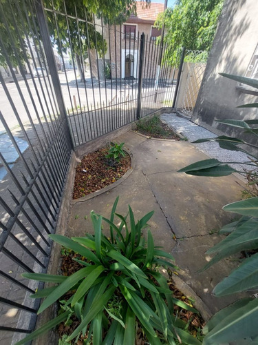 Casa En Venta En Lanús Oeste