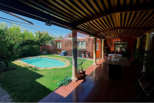 Dos Casas En Un Terreno De 452 M2 En Ñuñoa