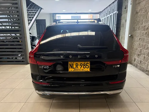 Volvo XC60 2.0 T8 Plus