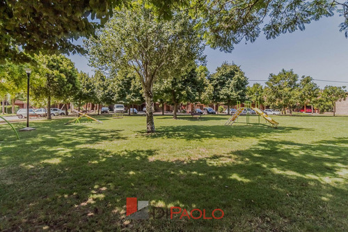 Casa 4 Ambientes En Venta Adentro Del Barrio Murialdo
