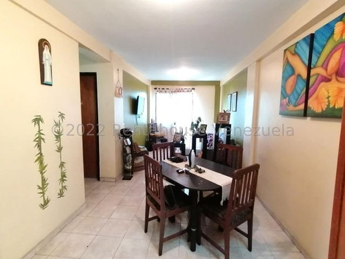 Imagen 28 de 30 de Apartamento En Venta En Cabudare Estado Lara. Centrico Y Zona Muy Tranquila. Cod # 22-27497 Para Mayor Informacion Comunicate Conmigo! 412-1498654 Profesional Inmobiliario Katty Vasquez Rentahouse Rah