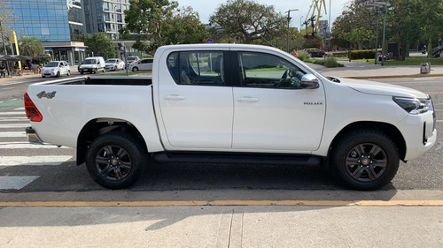 Toyota Hilux 4x4 Aut Srv Dc