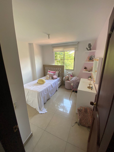 Imagen 15 de 16 de Se Vende Apartamento En Laureles, Medellín