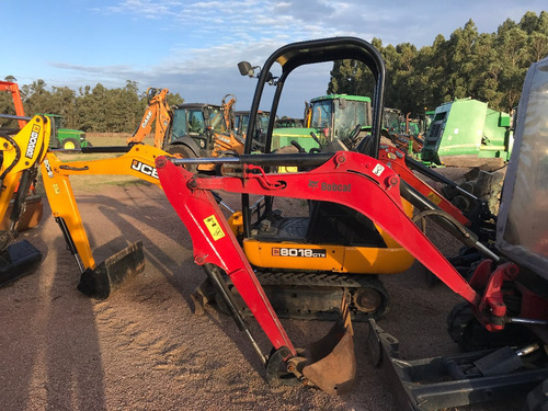 Imagen 6 de 6 de Miniexcavadora