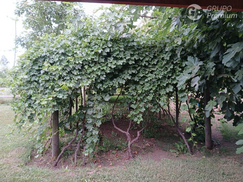 Parcela De 5000m2 Con Casa .