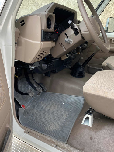 Imagen 7 de 11 de Toyota Hembrita Lx