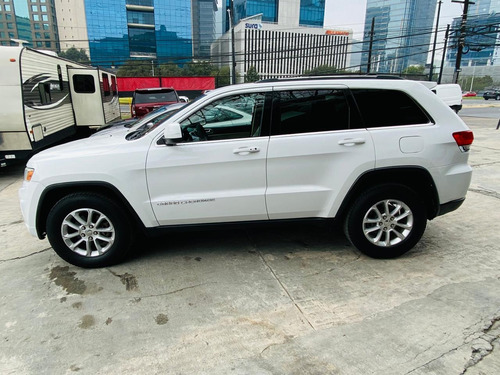 Jeep Grand Cherokee 3.6 Laredo 4x2