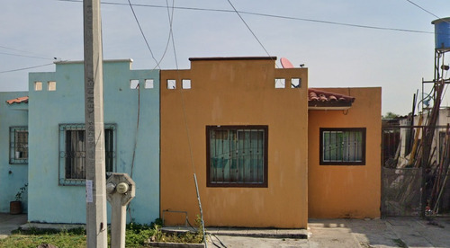 Casa En Remate-cto Chimbote, Hacienda Santa Fe, Tlajomulco De Zuñiga, Jalisco. -jcbb9