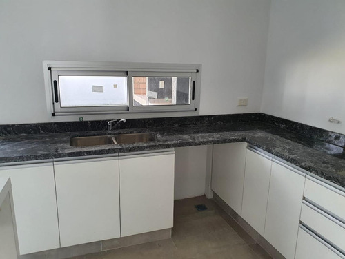 Duplex / Recta Martinolli/ 3 Dormitorios- 3 Banos