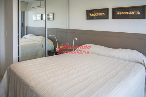 Apartamento En Venta En Torre Esmeralda De 3 Dormitorios , En Punta Del Este