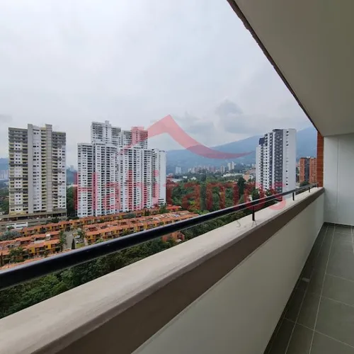 Apartaestudio En Venta En Itagüí - Suramérica Cod 68202