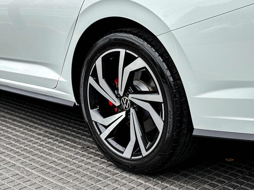 Volkswagen Vento 2.0 Tsi Gli 211cv App Connect + Nav