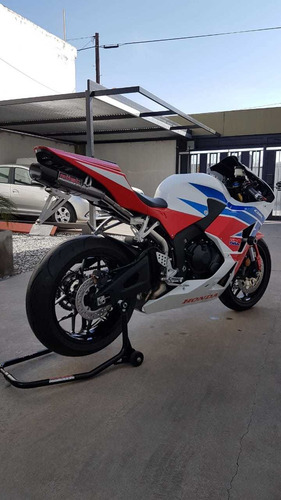 Escape Cbr600 Rr - Most- No Yoshimura No Akrapovic