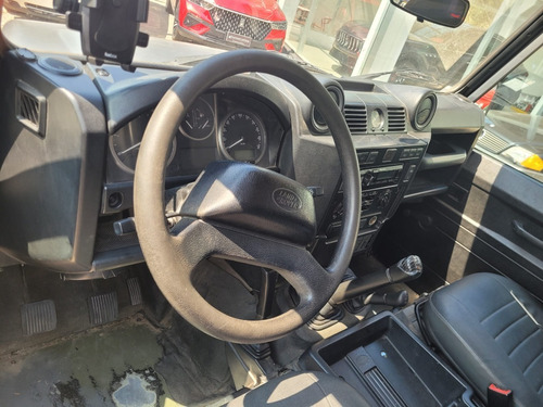 Land Rover Defender 2.4 Sw 110 7s