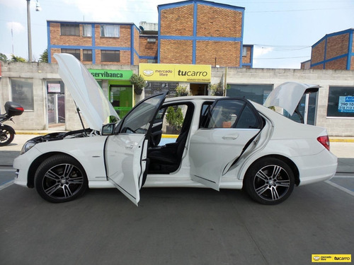Imagen 11 de 25 de Mercedes Benz C 200 Cgi