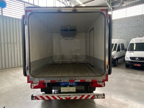 Imagem 10 de 15 de Sprinter 311 2016 Baú Refrigerado Completa Único Dono!
