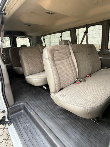 Chevrolet Express 6.0ls C 15 Pas At