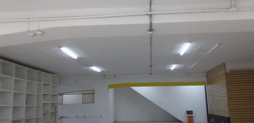 Imagem 9 de 25 de Salão /sala Comercial Ideal Para Estoque / Depósito De Mercadorias, Local Seguro, Com Estacionamento No Local A 20 Metros Da Ladeira Porto Geral, 100 Metros Da Rua 25 De Março