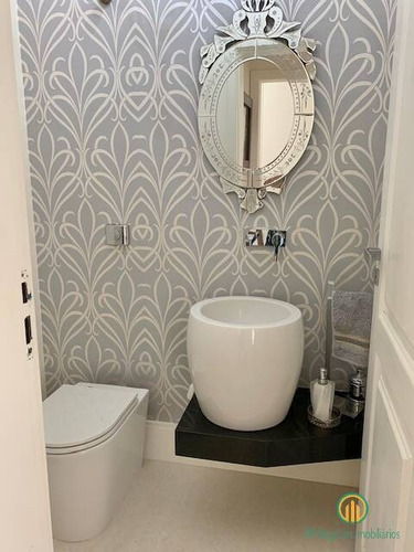 Imagem 14 de 15 de Cond. Euroville - Belíssima Casa Em Estilo Neoclássico Com Fino Acabamento! - M850