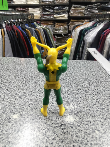 Marvel Loki, Hasbro Retro, 3.75 Pulgadas!! (Usado)