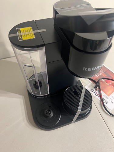 Keurig K-cafe Essentials Cafetera Electrica De Capsulas Negro (Usado)