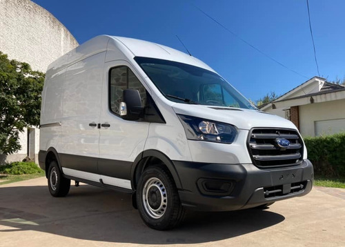Imagen 2 de 15 de Ford Transit 2.2 Tdi Furgon Medio Techo Elevado 350m 0kmmy22
